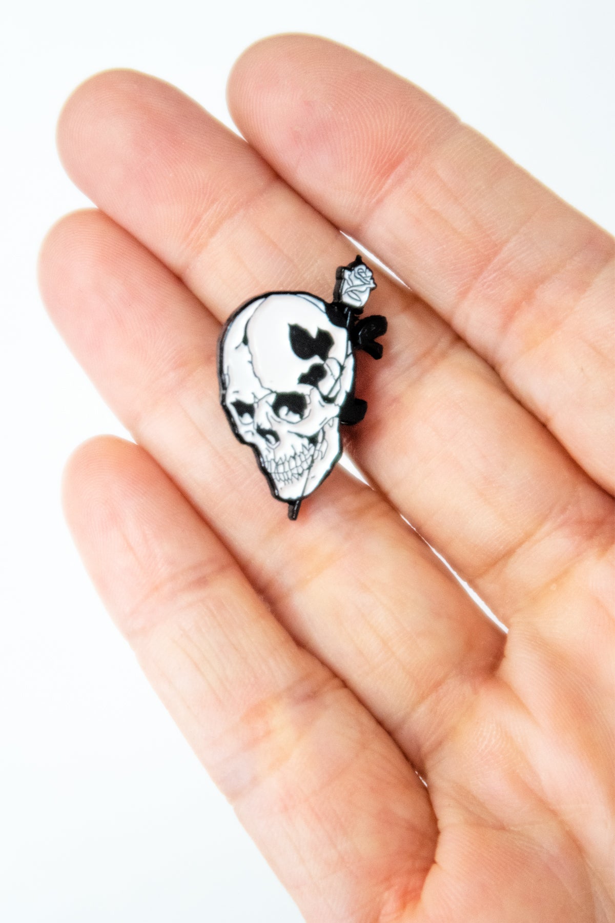 gothic skull rose pin